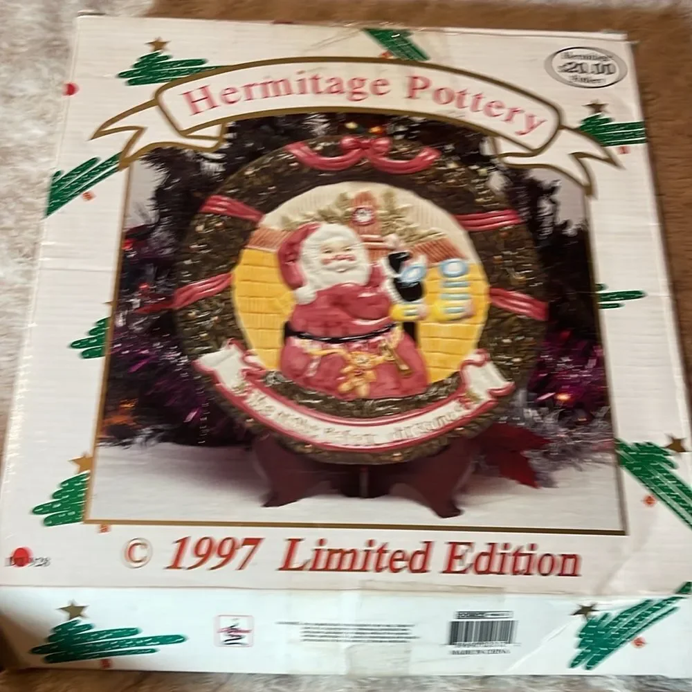 Santa Christmas Plate hermitage pottery vintage 1997